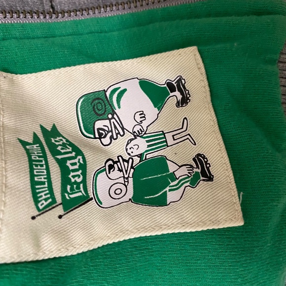 Clothes - Picture 6 of 7